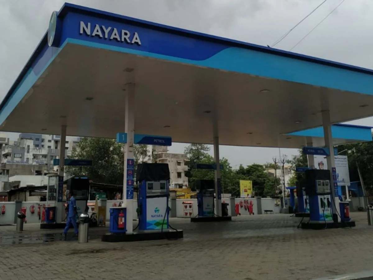 Nayara station canopy and pumps